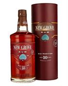 New Grove 10 år Old Tradition fra Mauritius indeholder 70 centiliter rom med 40 procent alkohol